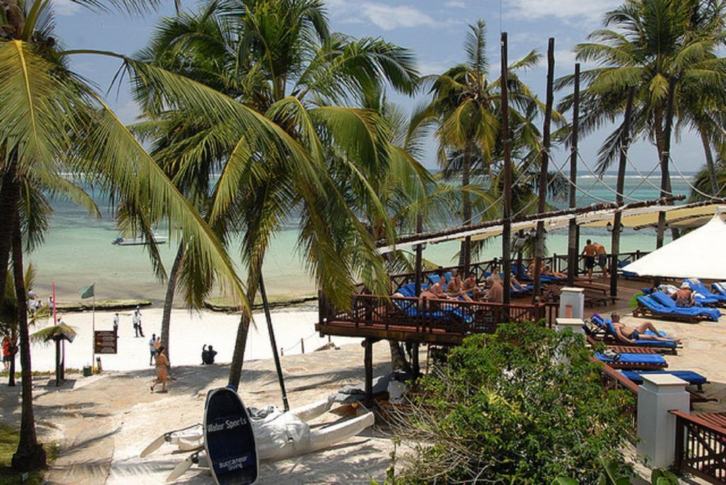 Voyager Beach Resort Mombasa Eksteriør bilde