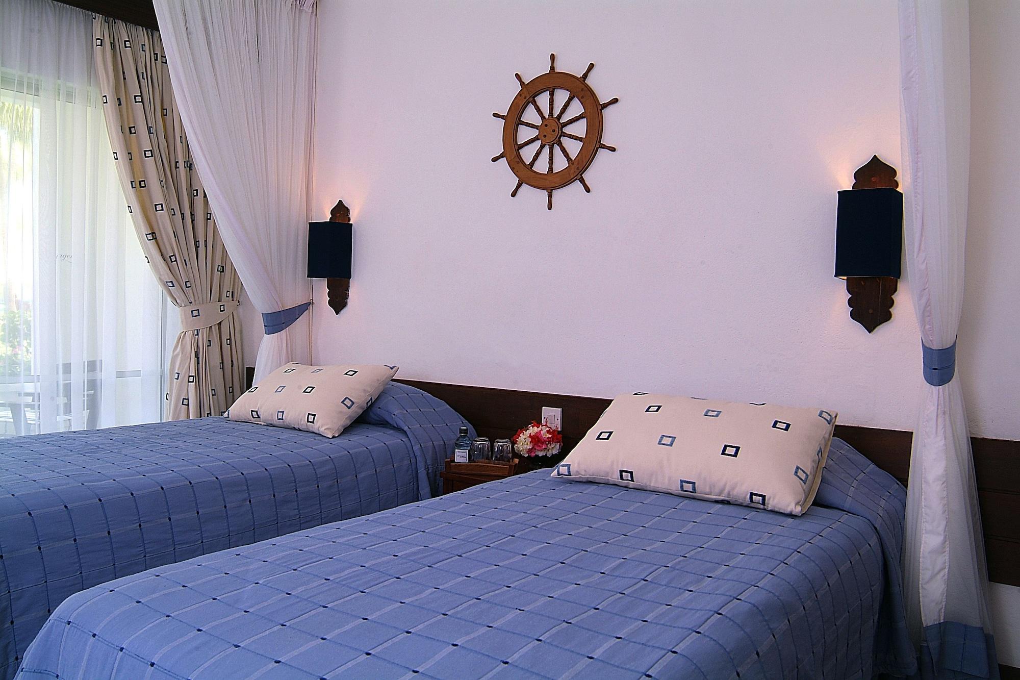 Voyager Beach Resort Mombasa Eksteriør bilde