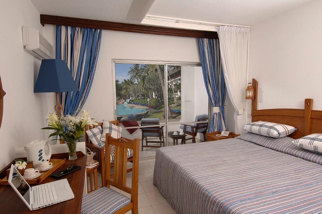 Voyager Beach Resort Mombasa Rom bilde