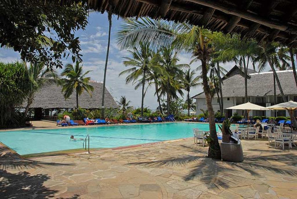 Voyager Beach Resort Mombasa Eksteriør bilde